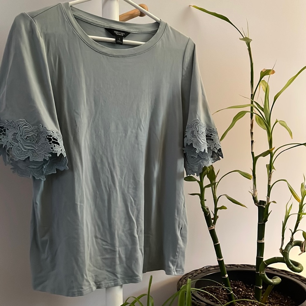 Vera Wang Top